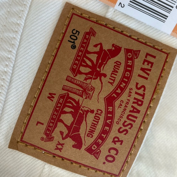 Levi Strauss white shorts - Picture 5 of 5